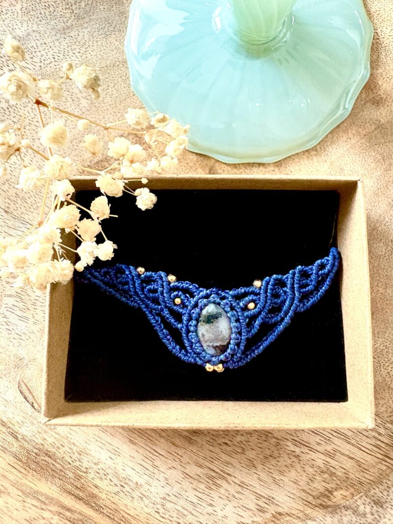 Bracelet macramé fait main avec agate noire naturelle et perles acier inoxydable