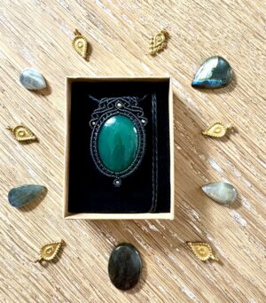 Talisman agate verte.