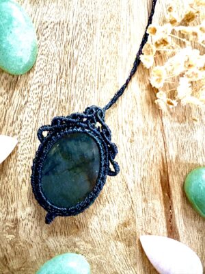Médaillon labradorite bleu