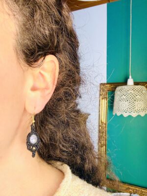 Boucles d'oreilles pierres de lune facetées